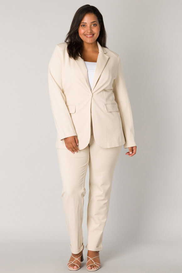 Base level curvy - Blazer