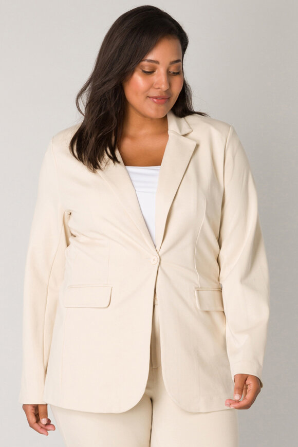 Base level curvy - Blazer