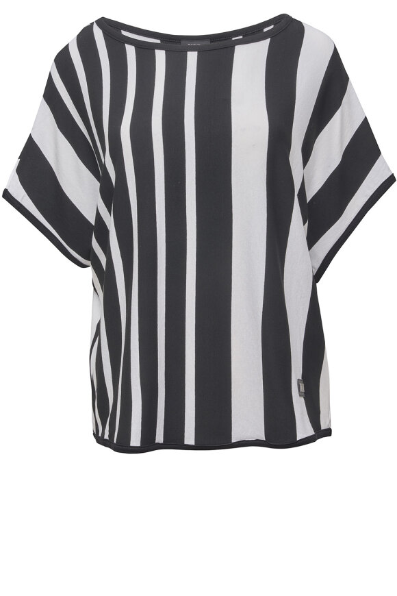E Avantgarde - Bluse